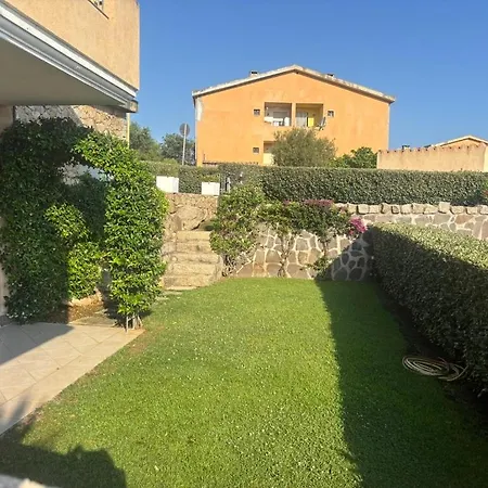 Ampio E Pregevole Bilocale Con Giardino Privato A 200 Mt Dalla Palau