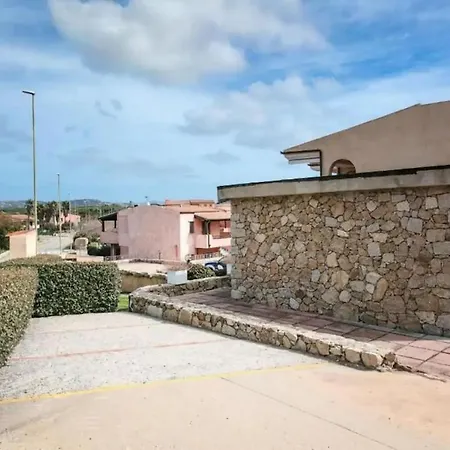 Ampio E Pregevole Bilocale Con Giardino Privato A 200 Mt Dalla *